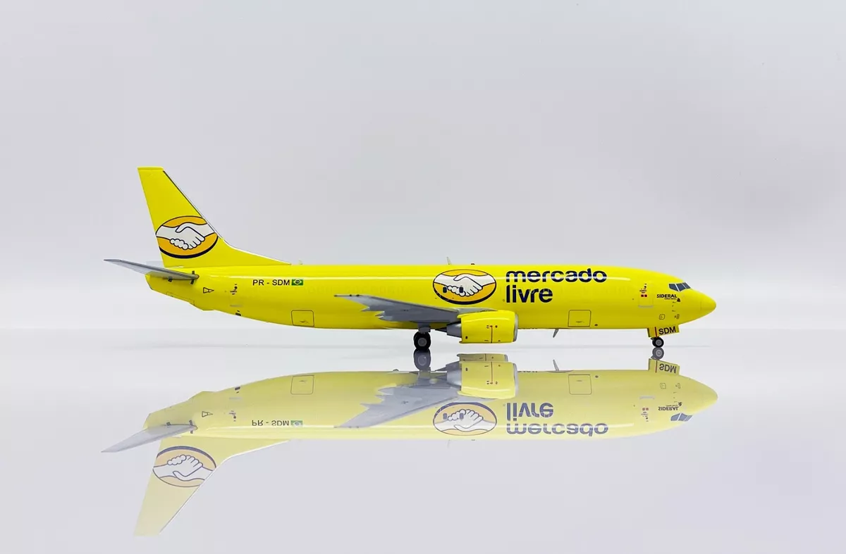 BOEING 737-400SF MERCADO LIVRE REG: PR-SDM WITH STAND - JC WINGS JC20103  1/200