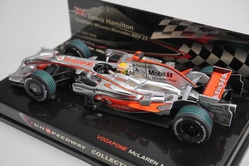 1:43 MINICHAMPS 533084342 Vodafone McLaren Mercedes MP4-23 Fuji Speedway 2008 #2 - Picture 2 of 7