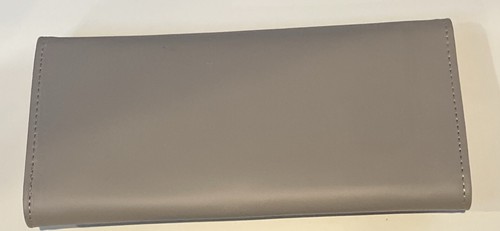 Ladies Roulens Grey Rectangular Purse. - Picture 4 of 9