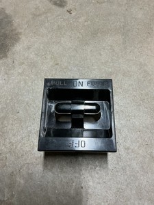 Square D  60 Amp Pull Out Fuse Holder Used M-224075  