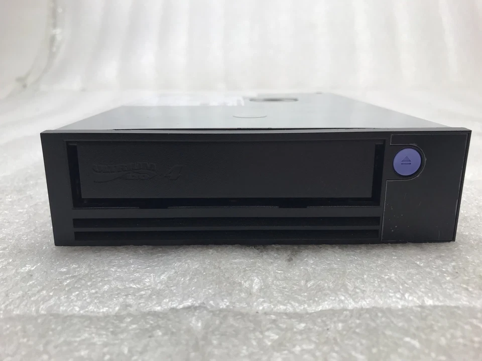 IBM 5746 LTO4 Half High SAS internal Tape Drive 45E1126 45E1127 - Image 2 of 4