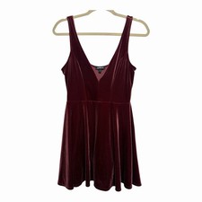 Express Womens 7/8 Burgundy Velvet Romper Sleeveless V Neck Holiday Party