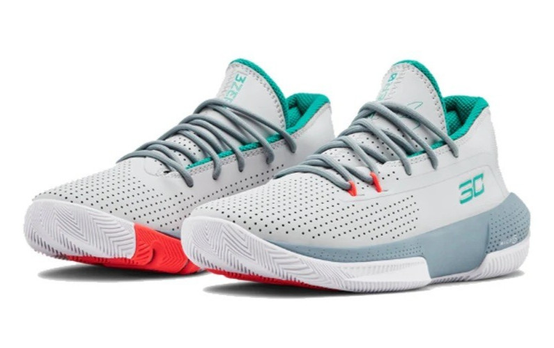 Steph Curry Under Armour Shoes Basketball Low Youth Boys Girls USA 4.5 NEW RARE