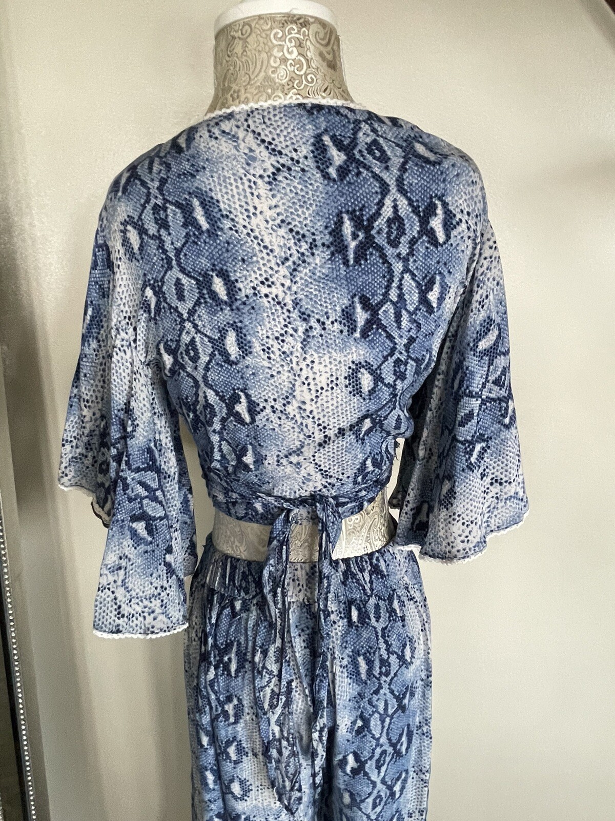 Surf Gypsy Python Print Bell Sleeves Wrap Top M &… - image 5