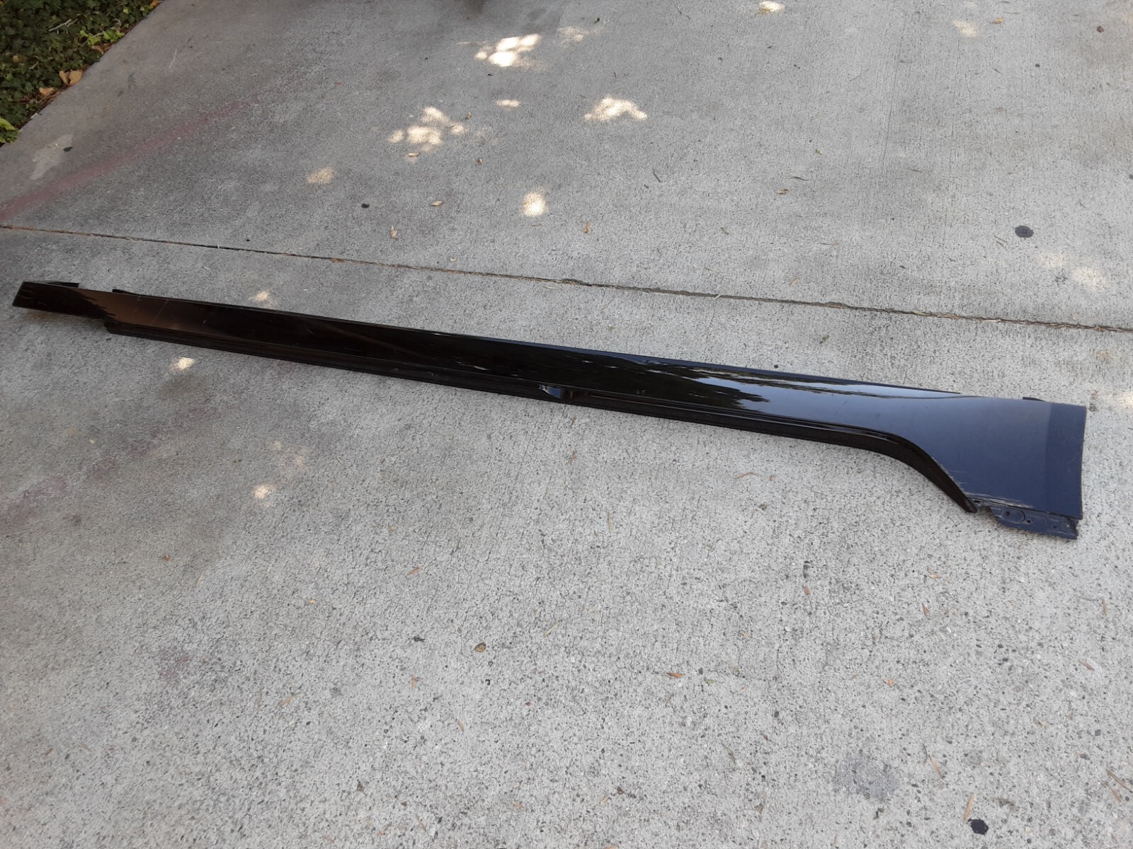 2020-23 BENTLEY FLYING SPUR OEM RIGHT SIDE SKIRT ROCKER MOLDING  OEM (66)