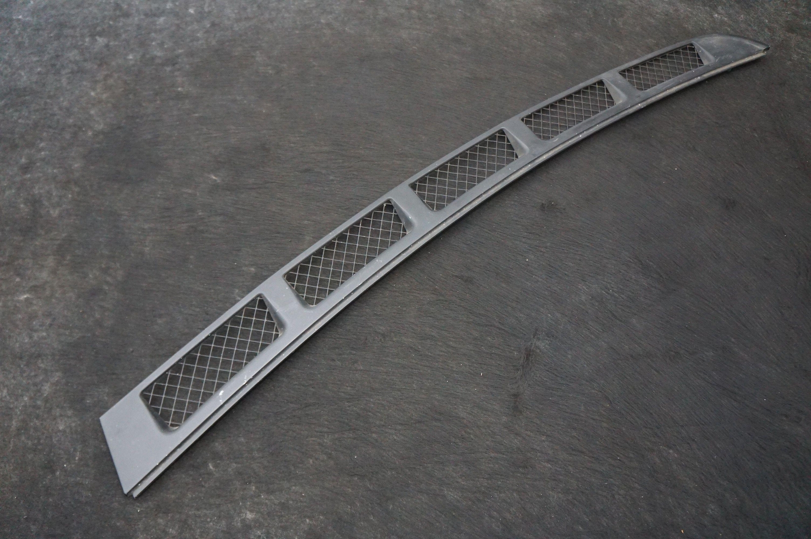 Front Left Driver Engine Bonnet Grille Trim Panel 068075100 Ferrari F430 2004-09