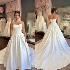Sweetheart Satin/Lace Wedding Dresses Sleeveless Strapless Bridal Dress Bride