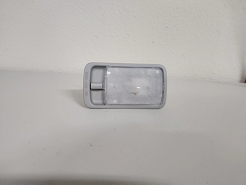 Nissan Versa 2014 conjunto de luces de mapa con conector de cable pieza original Foto 2 de 4