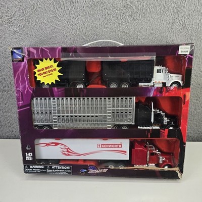 NewRay Toys Transporter Three Kenworth W900 Semis 1:43 Scale Diecast Trucks READ