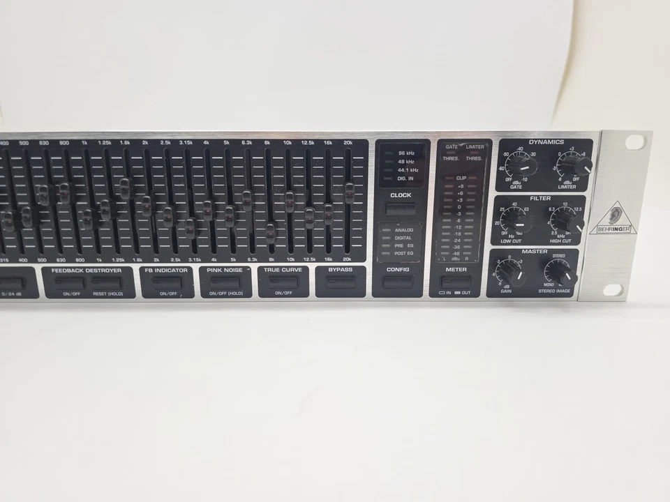 Behringer ULTRAGRAPH Digital DEQ1024 2-Channel 31-Band Graphic EQ - Image 4 of 4
