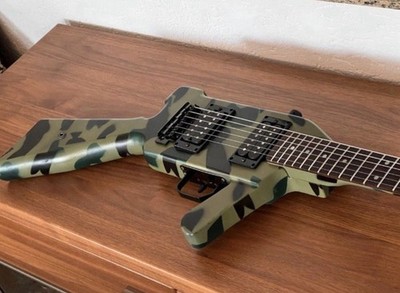 Hondo Machine Gun Guitar