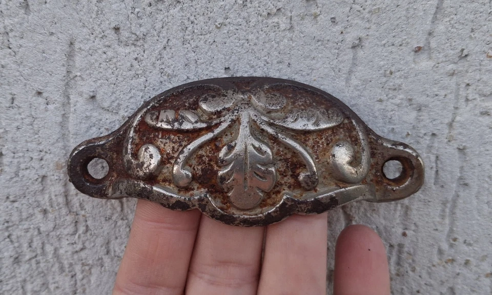 Ancienne poignée coquille coquillage de porte meubles en métal, L=9.7cm N°25C - Photo 3/4