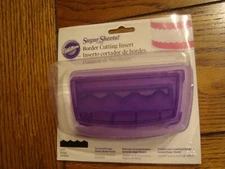 Wilton Border Cutting Insert in Waves Pattern! NEW IN PACKAGE!