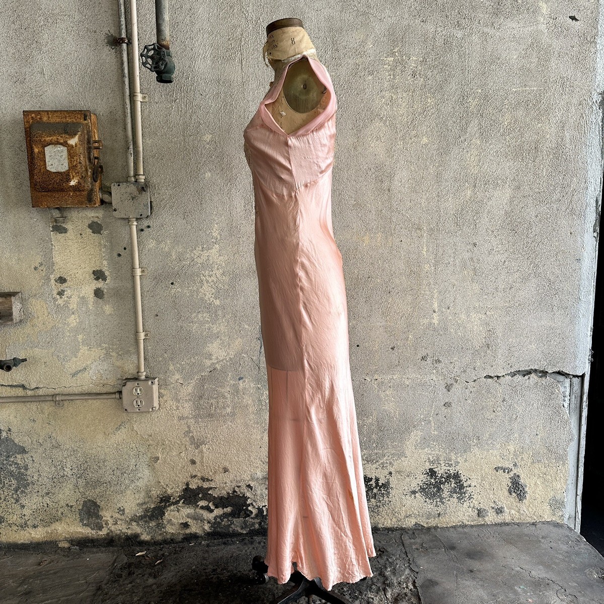 s-l1200.jpg s-l1200.jpg