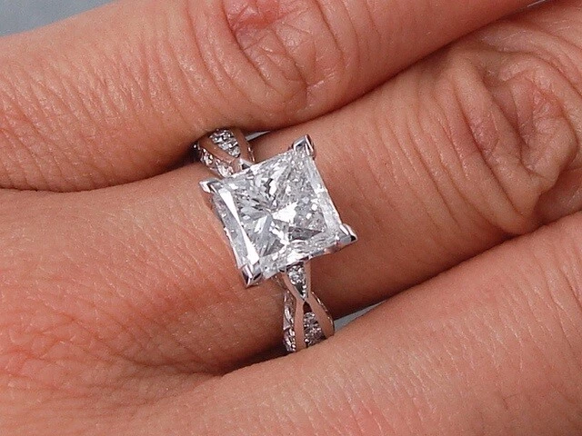 Princess cut infinity band deals