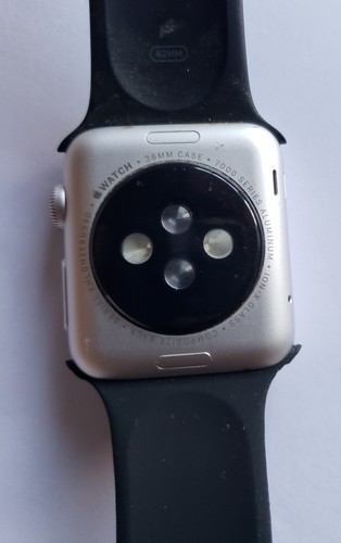 Apple Watch 38mm 7000 Series Aluminum Silver case Black Band - NO POWER - Read - Photo 6 sur 7