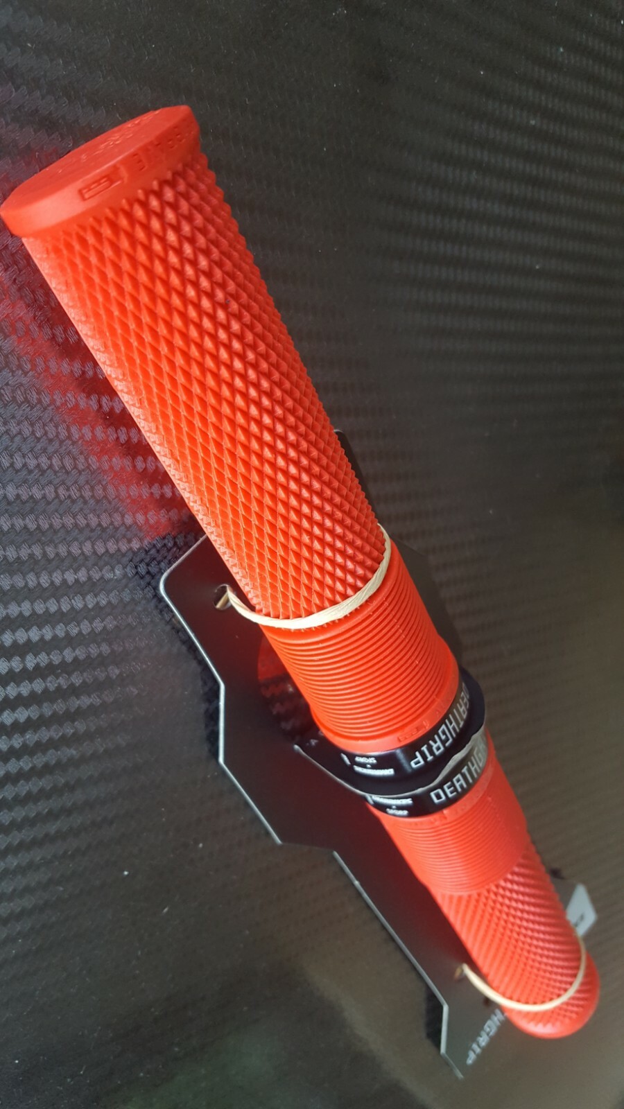 DMR BRENDOG DeathGrip Grips (PAIR) MTB BMX Bike Death Grip (Thin) RED