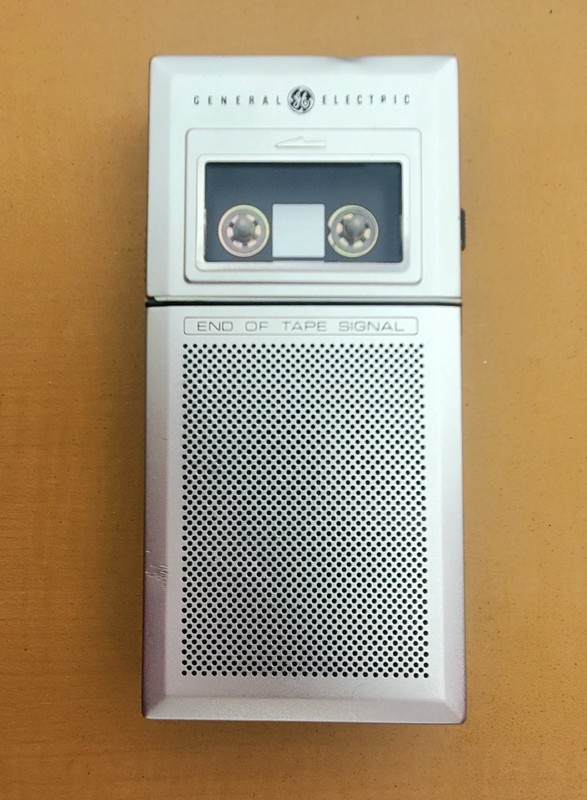 Nostalgia General Electric 3-5333B Micro II Cassette Tape Recorder
