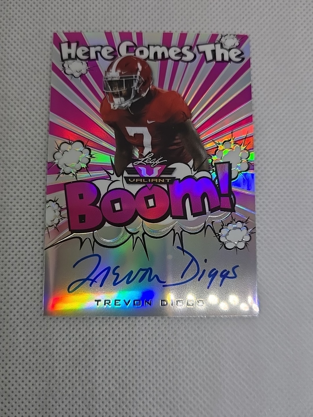 Trevon Diggs Leaf Valiant Here Comes the Boom! Autographs #TD1 Pink