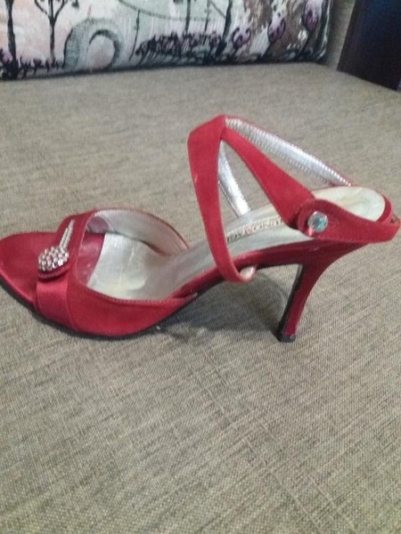 Women Bruno Magli Heels Burgundy 37