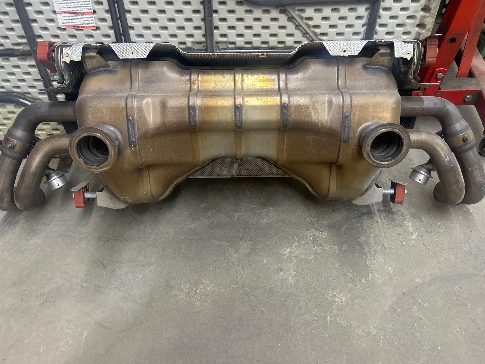 AUDI R8 EXHAUST MUFFLER SYSTEM 2013 2014 V8 420251051S OEM