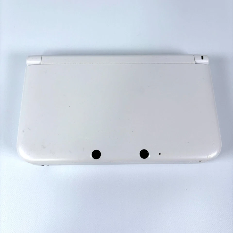 Nintendo 3DS XL LL White NTSC-J Japanese Edition Console - Image 2 of 4