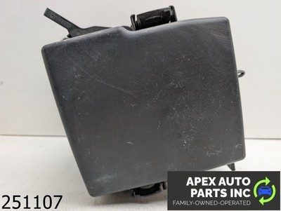 OEM 2013 Hyundai Santa Fe 2.4L Enigne Fuse Box Relay Junction Block