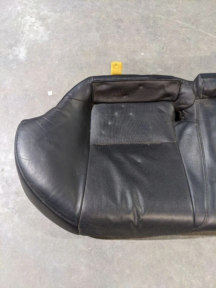 2006 - 2013 LEXUS IS250 IS350 REAR BACK SEAT CUSHION LEATHER BLACK OEM1159729 - Image 2 of 4