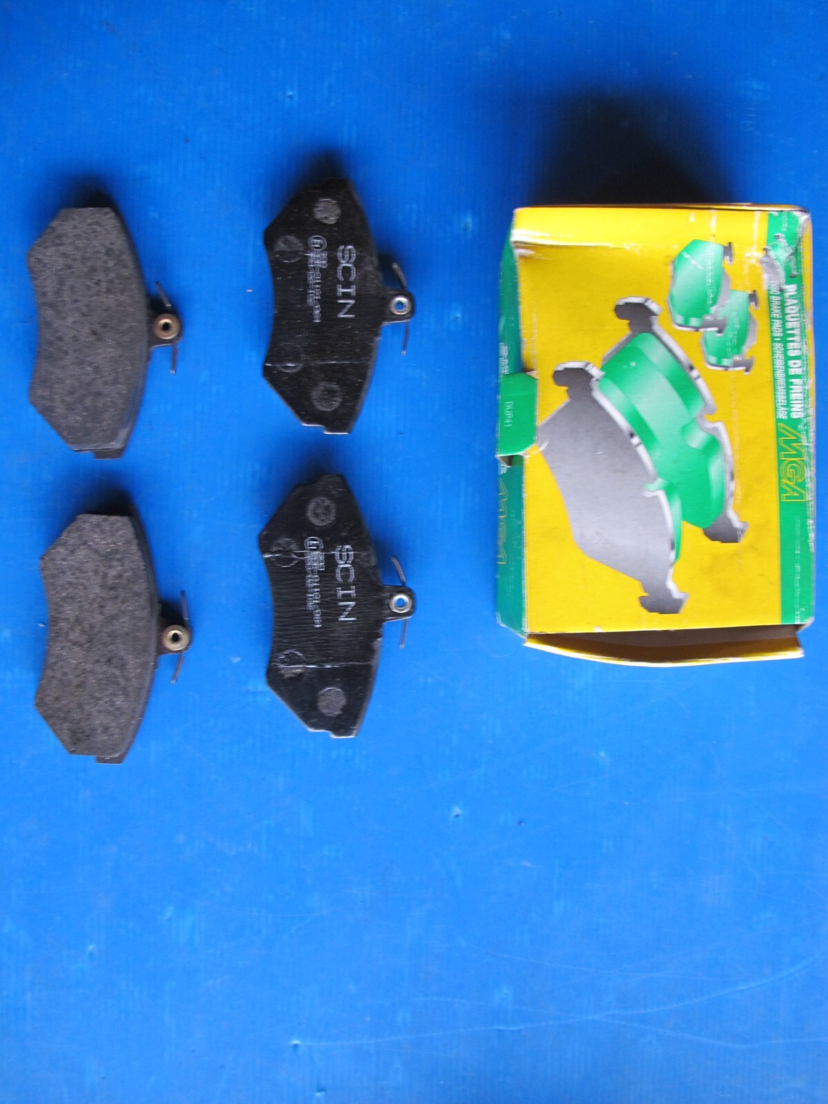 Plaquettes de frein Seat Ibiza et Toledo MGA - Kit de freinage avant pour entretien automobile
