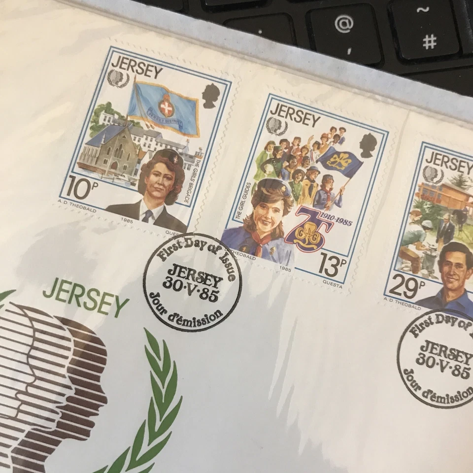 JERSEY STAMPS 1985 JERSEY INTERNATIONAL YOUTH YEAR FDC UNADDRESSED - Image 2 of 3