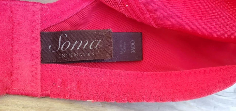 Sujetador 36DD Soma Floral Sensual Encaje Sin Forro Rojo Con Aros Foto 3 de 3