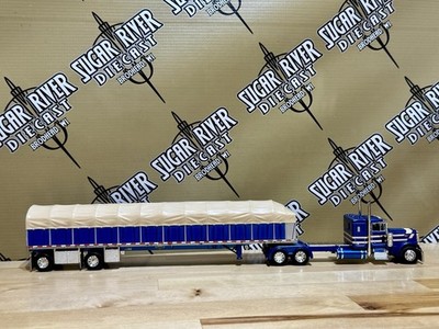 DCP 1/64 Peterbilt 379 Flattop With Covered Wagon Semi Truck Farm