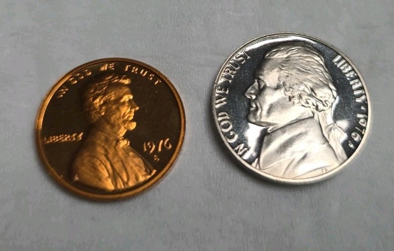 1976-S **PROOF**  LINCOLN CENT & 5 CENT NICKLE COINS FROM THE US MINT PROOF SET