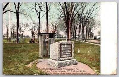 Lexington, Mass. Liberty Pole & Grant Elm 1908 Postcard AA685