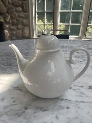 ROSENTHAL Studio Line  Romance  White Teapot by Bjorn Wiinblad Germany