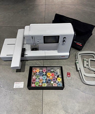 bernette b70 DECO Stickmaschine mit Stickrahmen, Garnset & Tasche