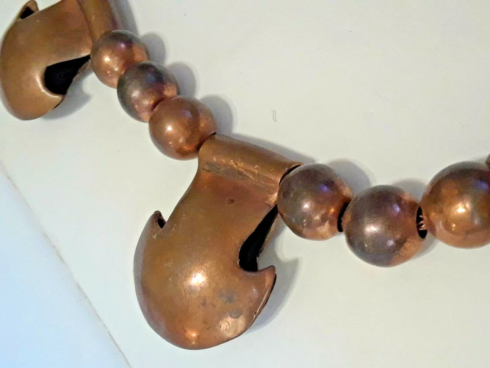 Collares vintage. Cuentas color cobre, conchas moradas, colgante de piedra, cerámica + Foto 3 de 4