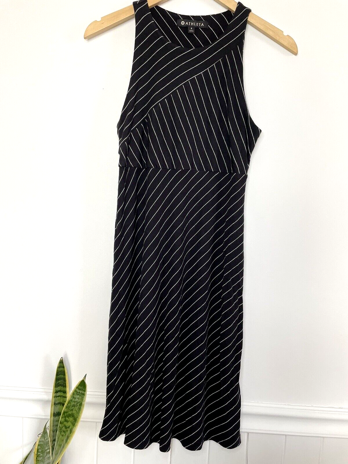 Athleta Women's Black Striped Sleeveless Athletic Casual Tank Dress Small D26