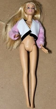 Mattel Barbie Doll 2015 Fashionistas Blonde Fur coat  Modern C204B