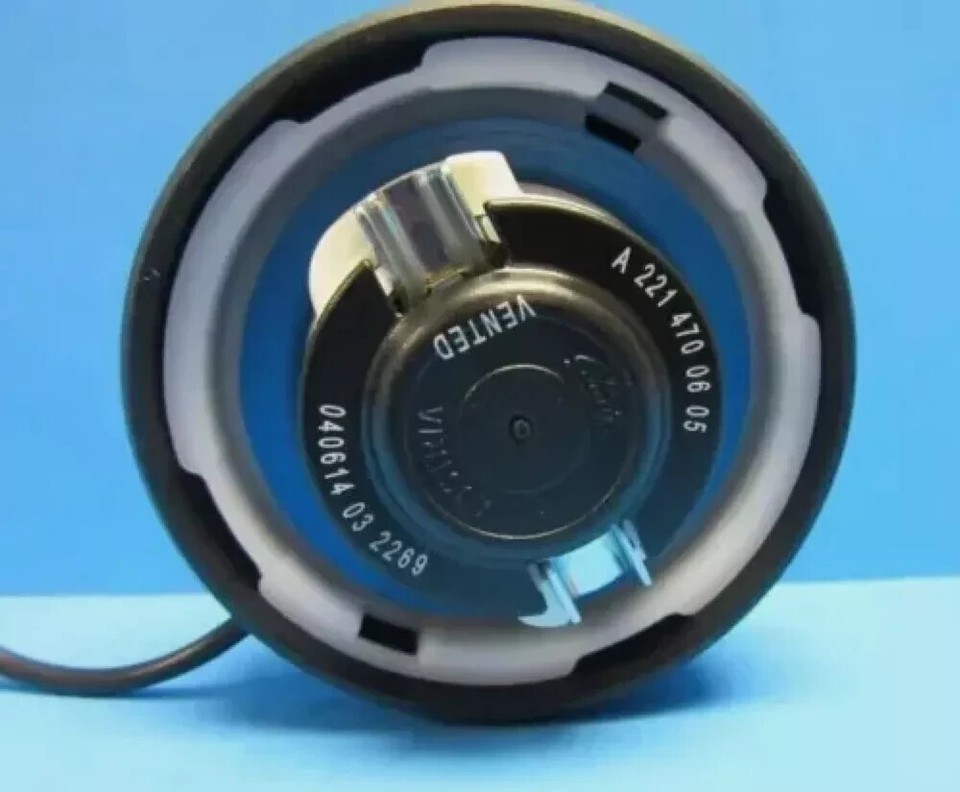 Bouchon De Réservoir Essence Pour Mercedes-Benz - Référence OEM 2214700605 - Noir ABS, Avec Sangle