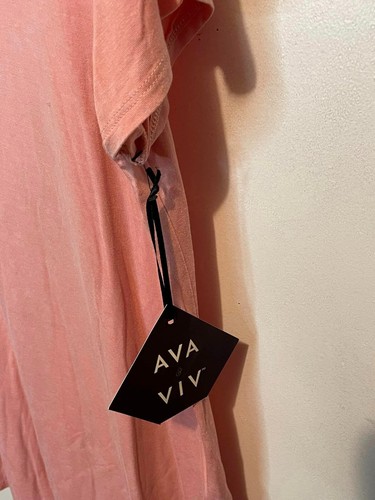 Ava & Viv Pink Shirt Women's Size 1x Short Sleeve Pink Crossed V Neck Pull On - Picture 2 of 4