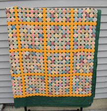 Vintage Yo Yo Quilt 86  x96  