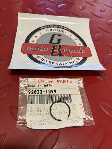NOS KAWASAKI PISTON PIN RING SNAP 18MM CIRCLIP 92033-1099 K12 - Picture 1 of 3