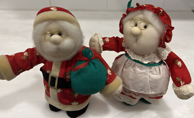 Christmas Vintage Wind Up Animatronic Santa & Mrs. Clause 10  Taiwan VIDEO