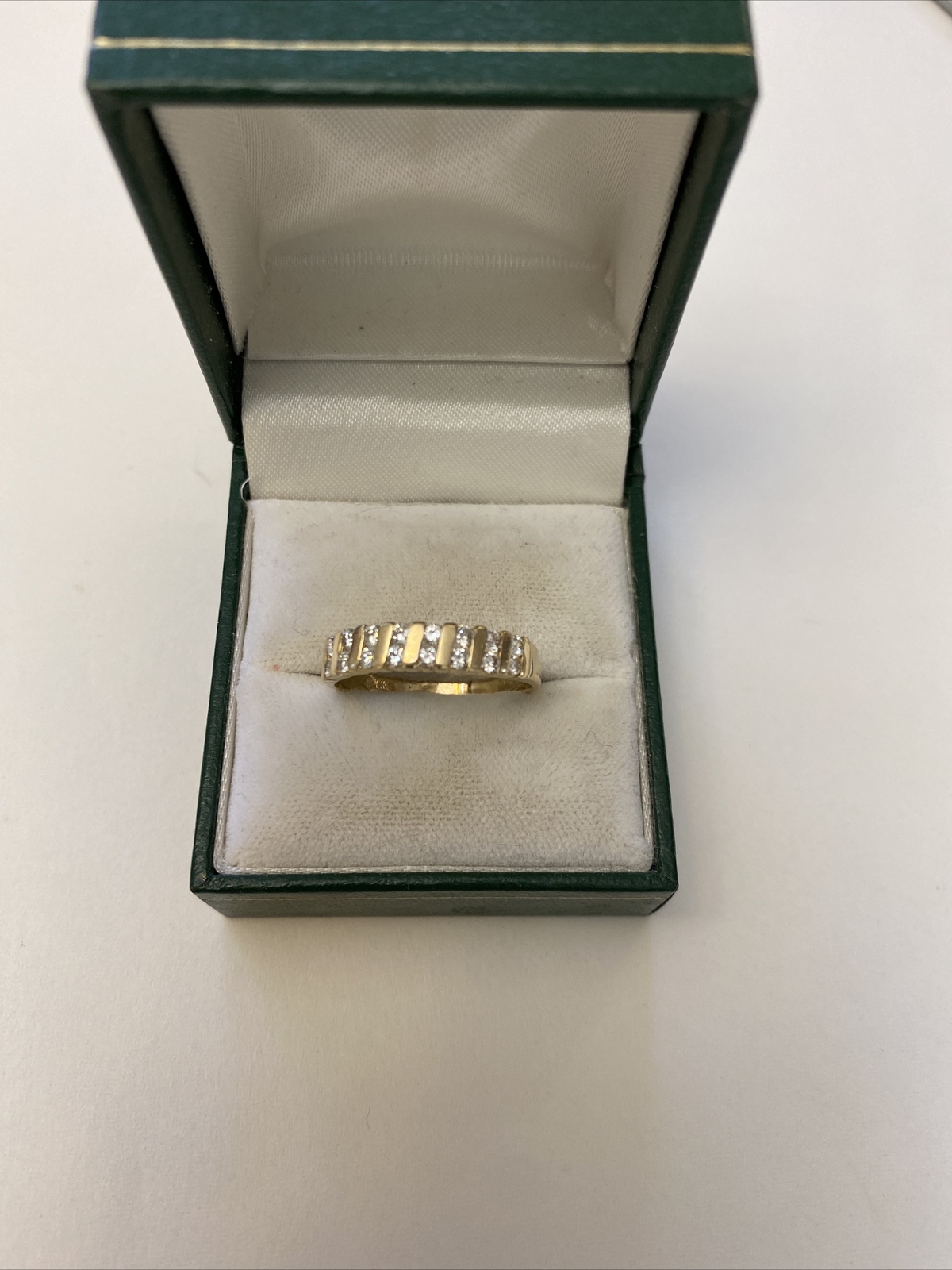 solid 14k yellow gold diamonds ring - image 1