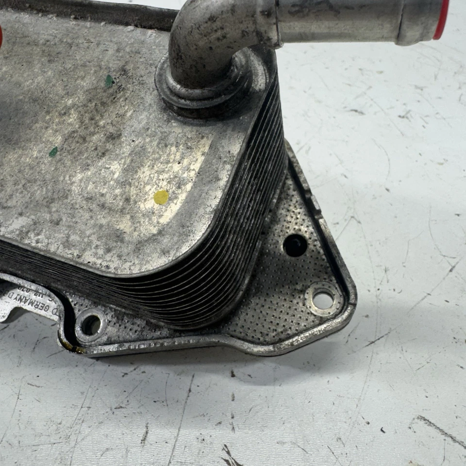 OEM 2012-2015 AUDI A7 A6 3,0 L MOTOR ENFRIADOR DE ACEITE INTERCAMBIADOR DE CALOR Foto 2 de 4