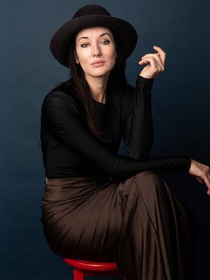 Elizabeth A Davis poses during the 2025 Woodstock Film Festival on- Old Photo 3