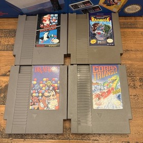 Nintendo NES Console Challenge Set con 4 giochi - Super Mario Dr Mario Rampage
