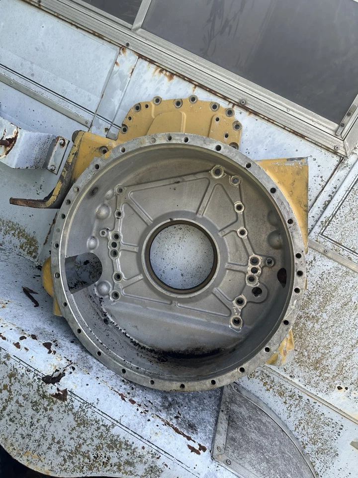 Carcasa de volante Caterpillar C15 223-4739 PETERBILT Foto 2 de 3