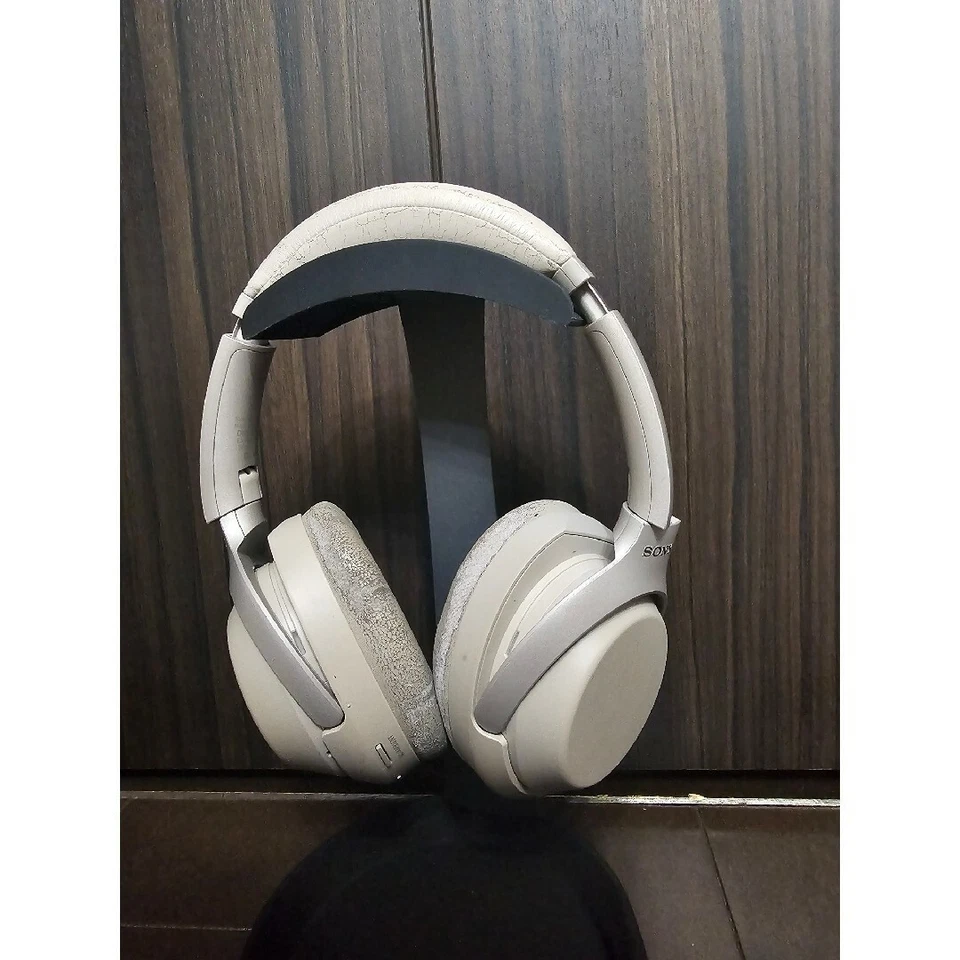 Sony WH-1000XM3 Over-ear Noise Cancelling Headphones With Case Japan - Image 2 of 4
